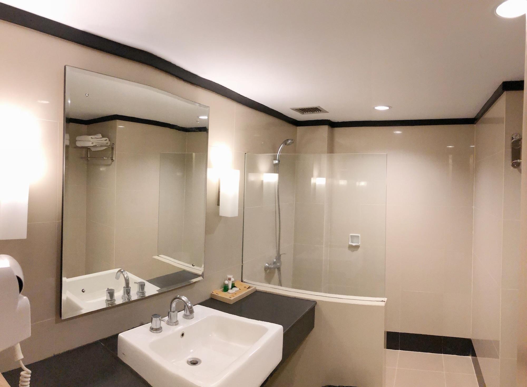 Pangeran Beach Hotel Padang  Dış mekan fotoğraf