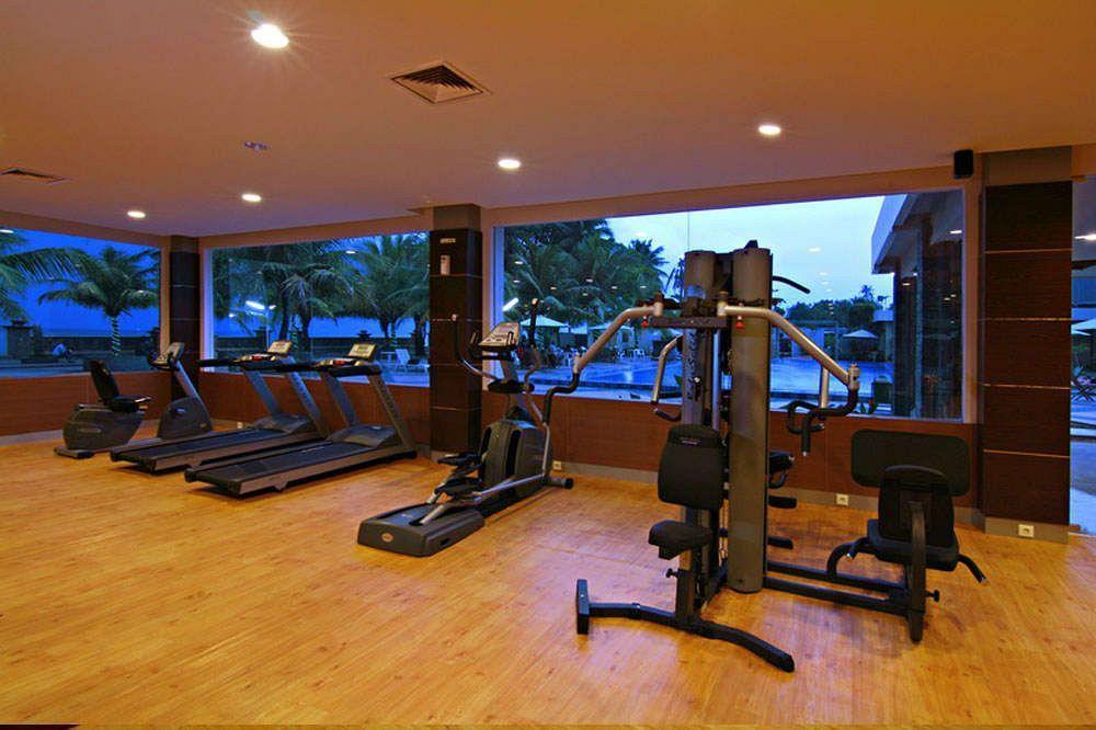 Pangeran Beach Hotel Padang  Dış mekan fotoğraf